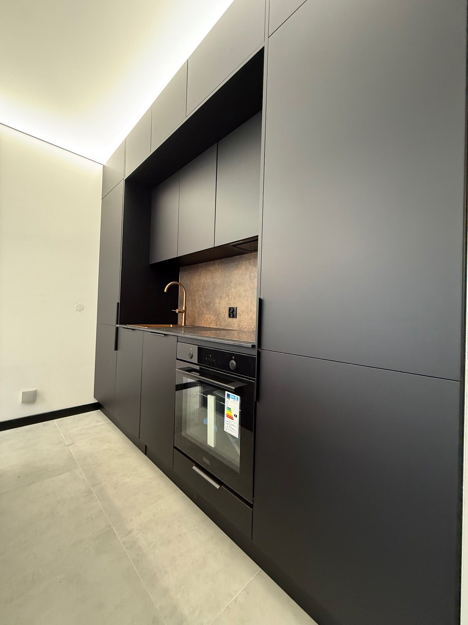 Nowoczesna kuchnia na wymiar, realizacja Słupsk