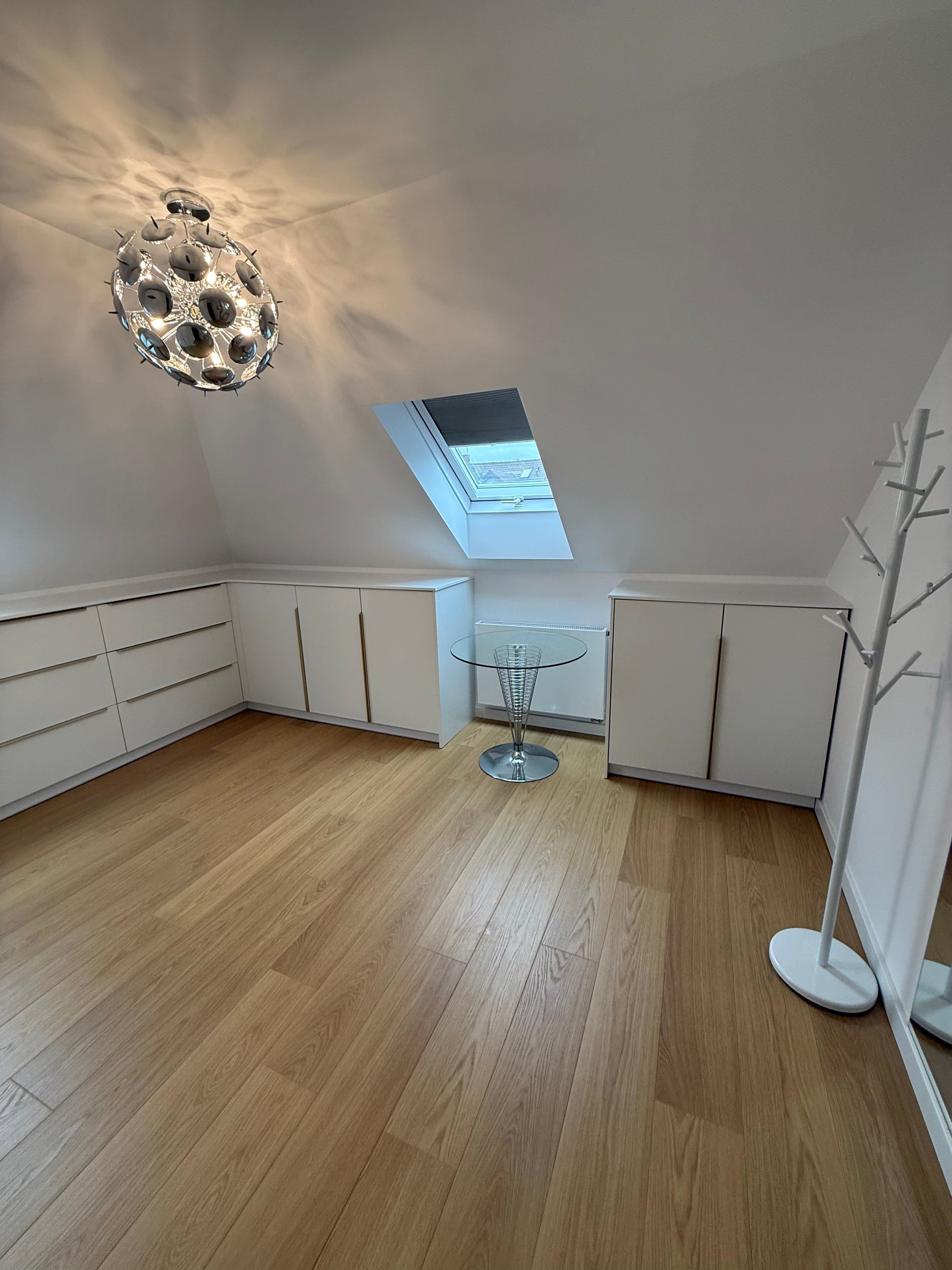 Garderoba na poddaszu pod skosem zabudowa na wymiar Ustka