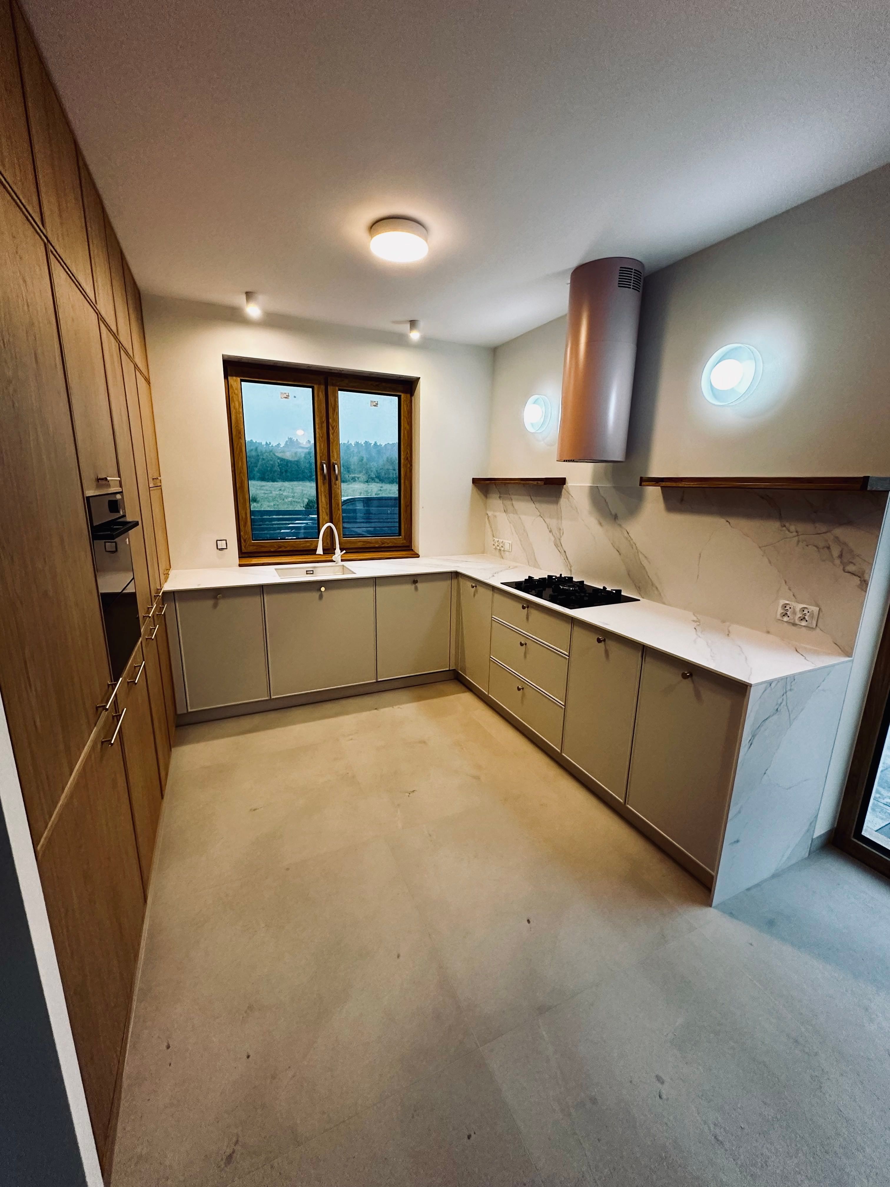 Mała kuchnia w bloku na wymiar Słupsk funkcjonalna zabudowa