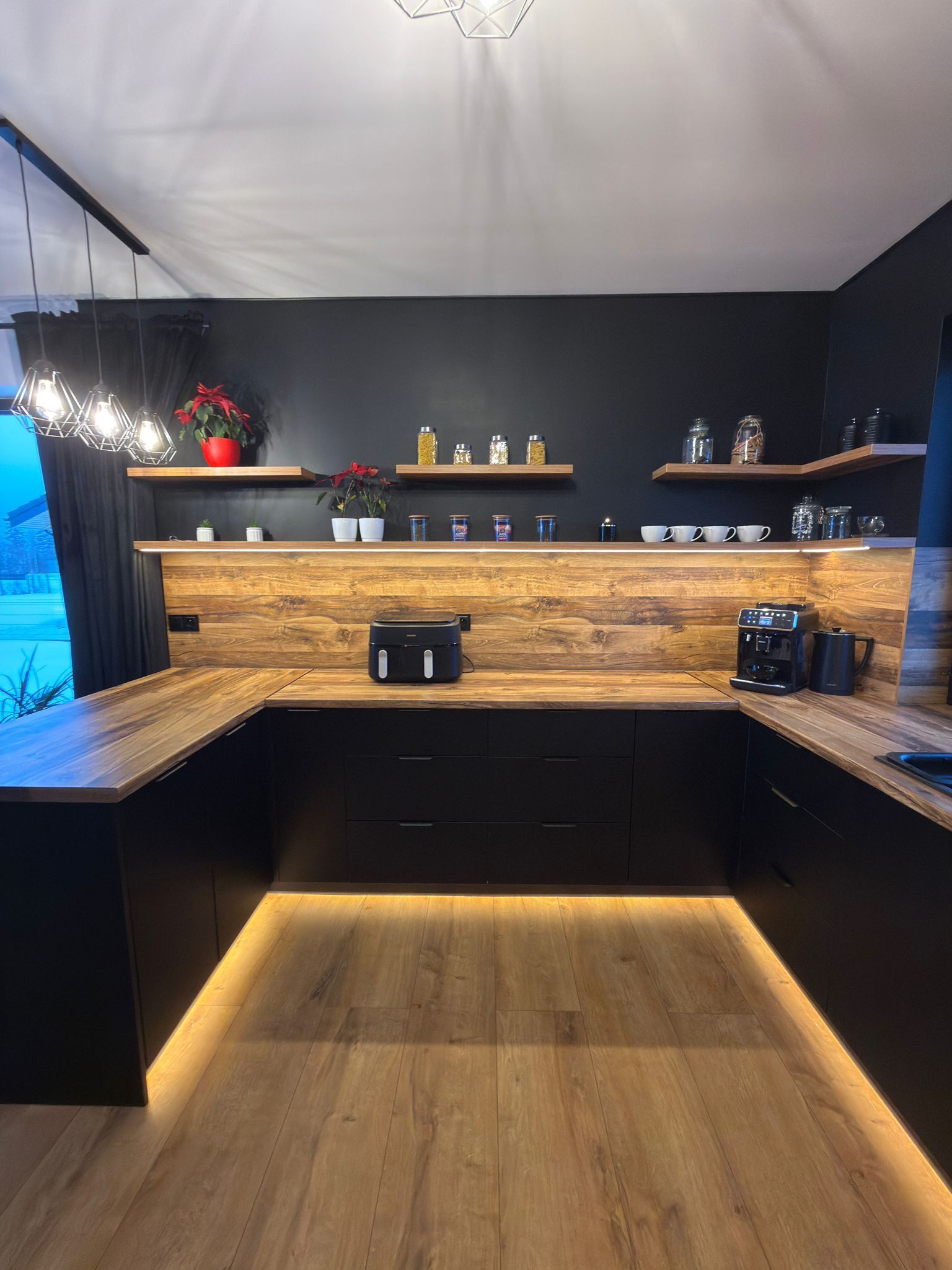 Nowoczesna kuchnia na wymiar