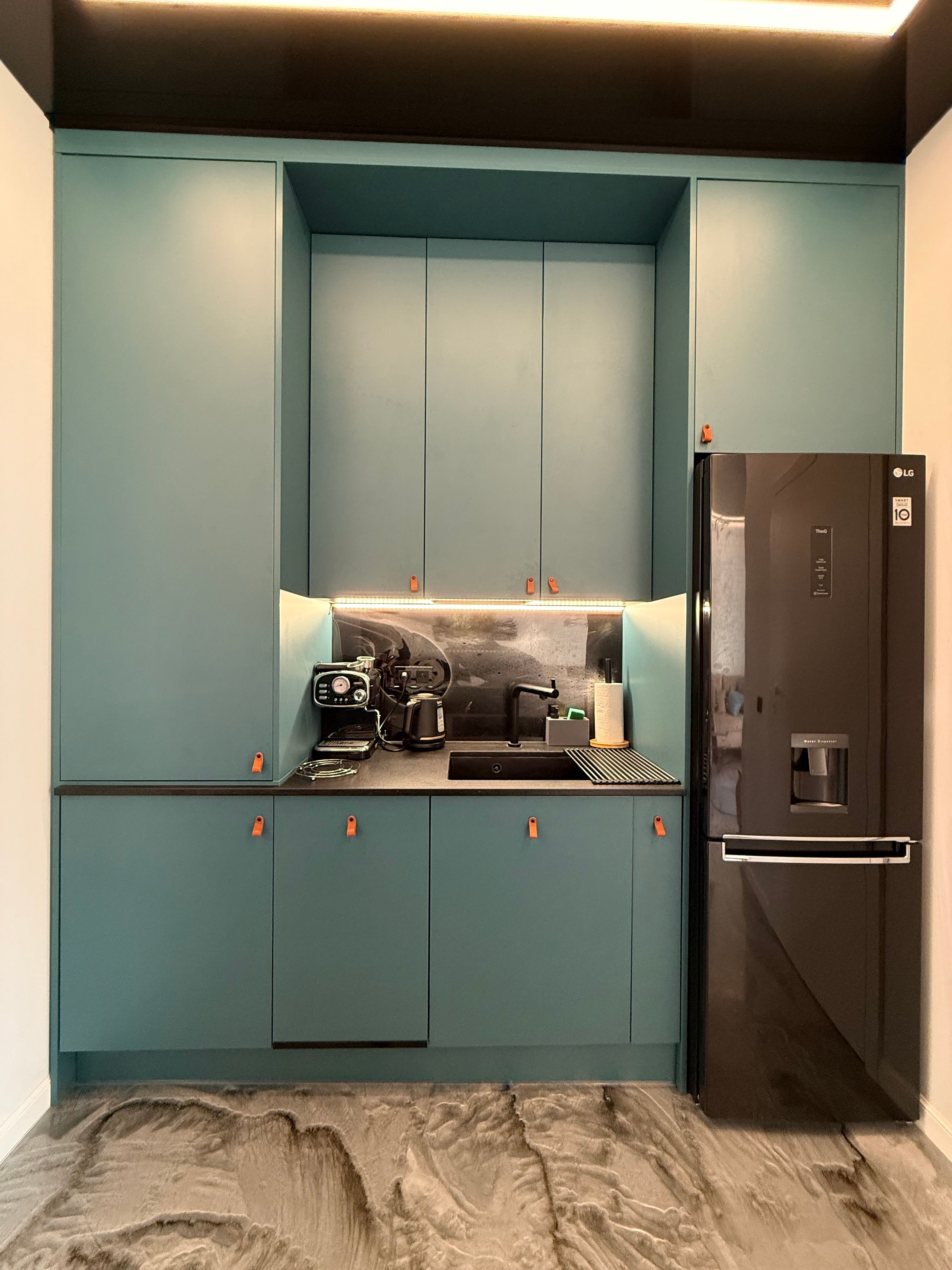 Nowoczesna kuchnia na wymiar, realizacja Słupsk