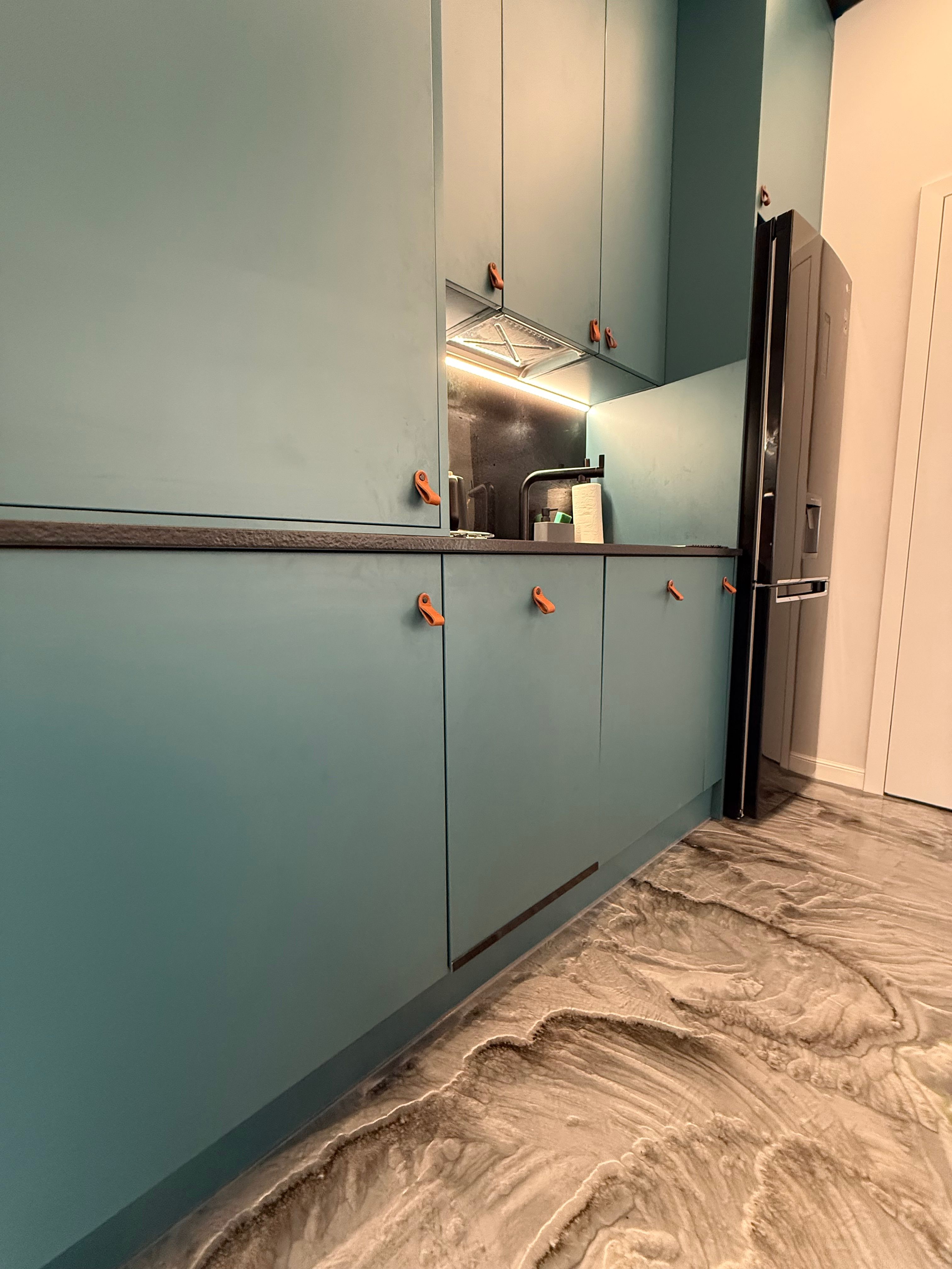 Kuchnia klasyczna z frezowanymi frontami Ustka