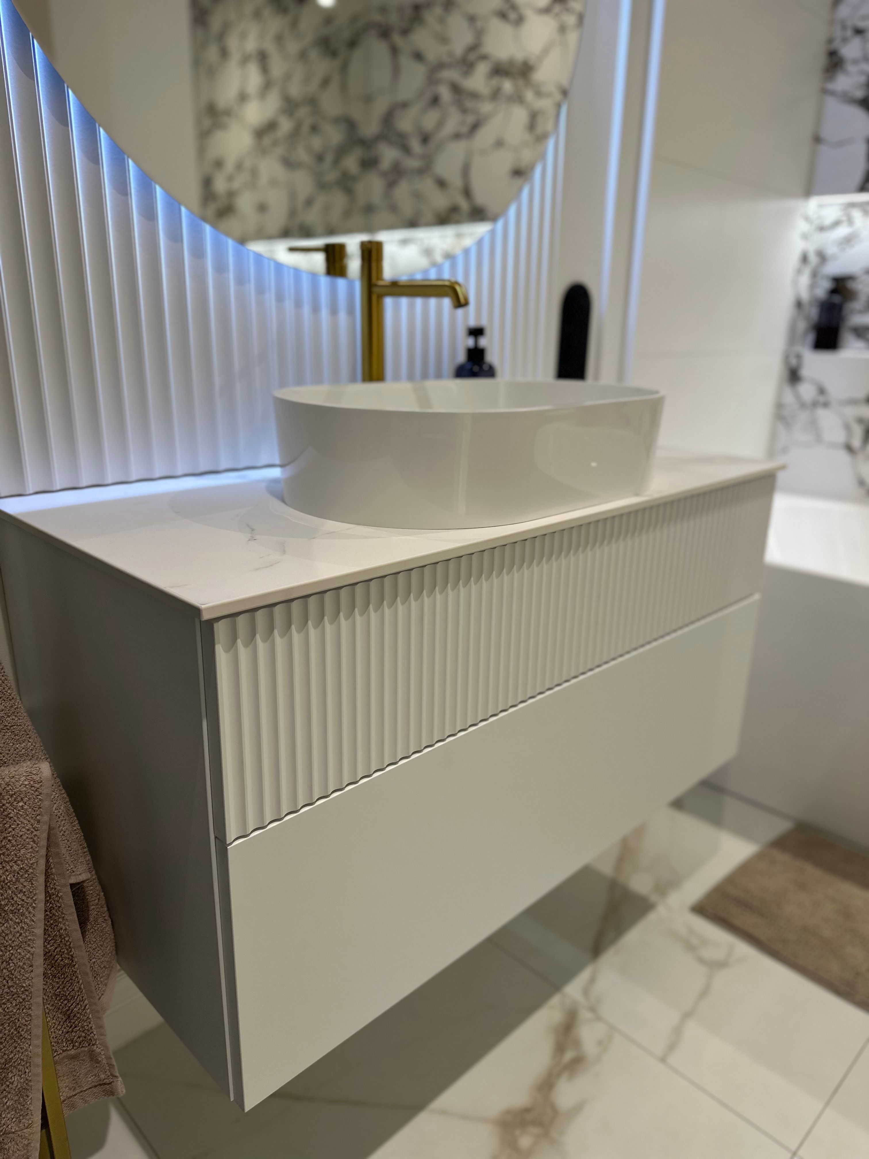 Szafka łazienkowa pod umywalkę na wymiar w Bydlinie